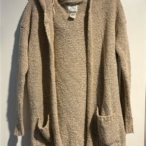 Women’s Beige Sweater Size Medium